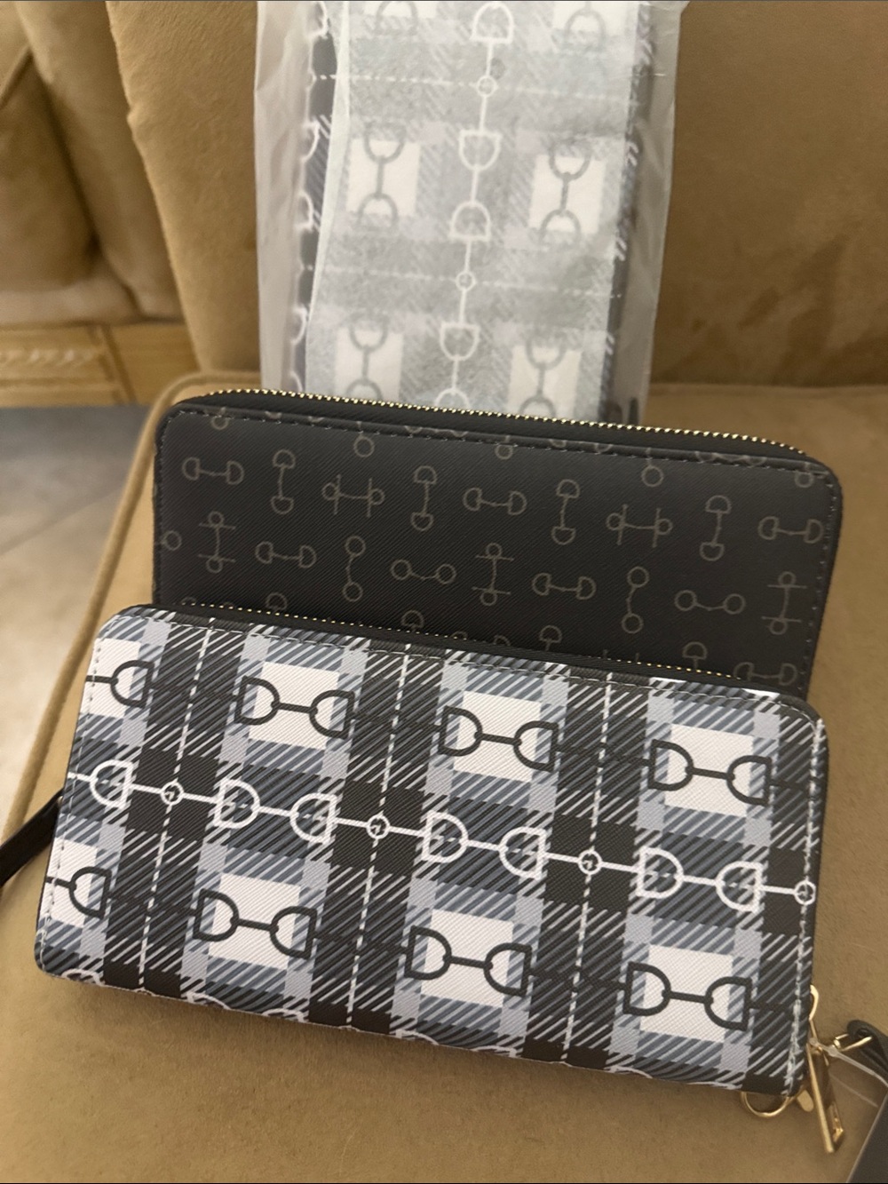 Plaid & Bit Print Zip Wallet - Black, Gray, White